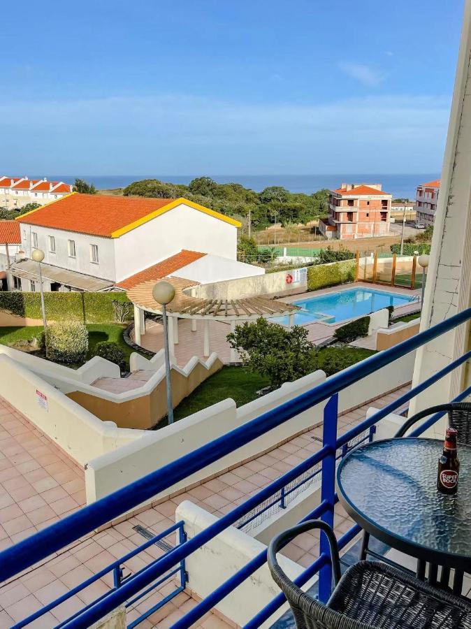 Peniche Master Bedroom With Sea View Balcony, Private Bathroom, Shared Kitchen, Swimming Pool, Surfing Resort Atouguia Da Baleia Eksteriør bilde